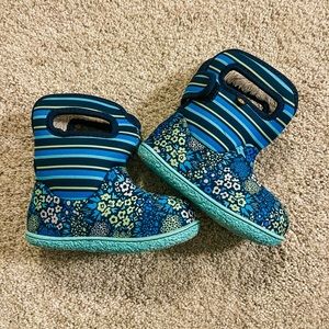 Bogs Waterproof Boots Toddler Girls Size 8